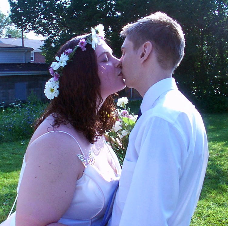 wedding kiss